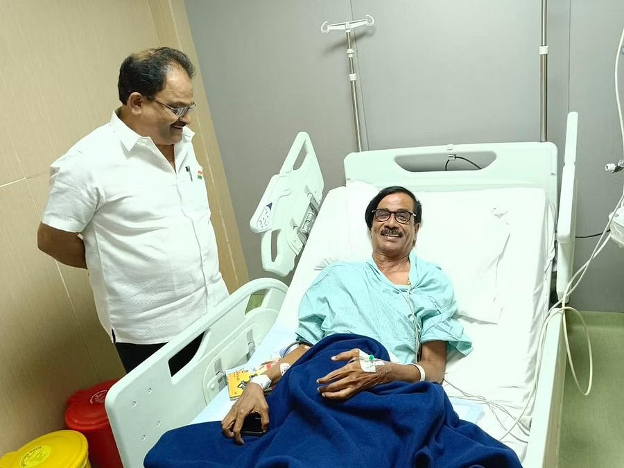 The Nadigar Sangam Vice President Poochi Murugan visits Manobala at the Apollo Hospitals in Chennai